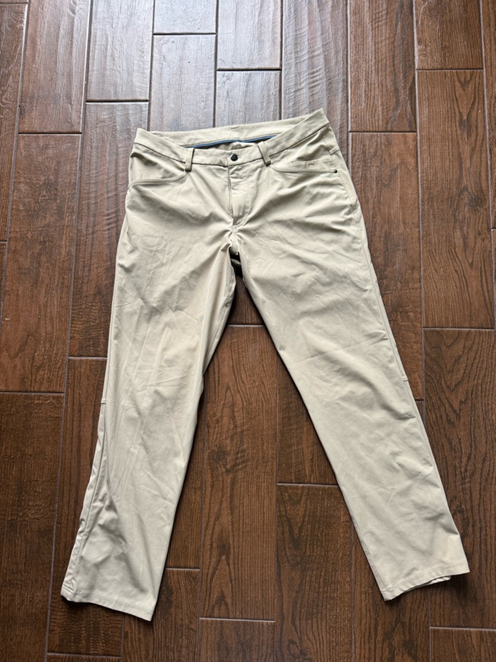 Lululemon Mens ABC Pant Khaki Size 36 GUC 31 Inseam